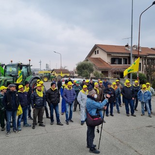 Sessanta trattori si mobilitano contro il co-inceneritore a Frossasco [FOTO]