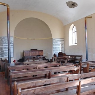 L’interno del tempio di Serre