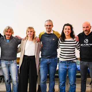 Da sinistra Andrea Beltrando; Fausto Revello; Rachele Revello; Daniele Fornero; Beatrice Rolfo; Maurizio Solavaggione; Alessandro Bogino