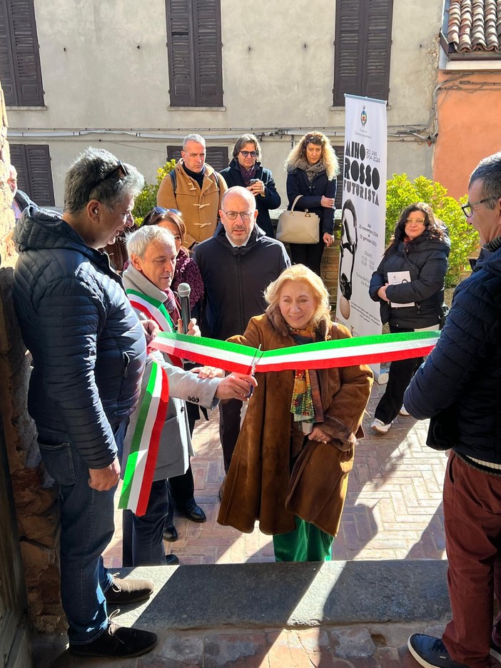 Sally Anselmo celebra l’intuizione futurista di Mino Rosso