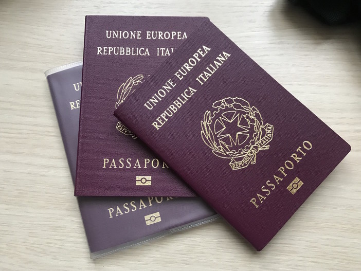 Caos passaporti, le agenzie di viaggio torinesi al questore: &quot;Aprite uno sportello per i nostri clienti. Persi 8 milioni in un anno&quot;