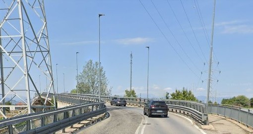 Viaggia contromano su via Torino, tragedia sfiorata a Nichelino (foto di archivio)