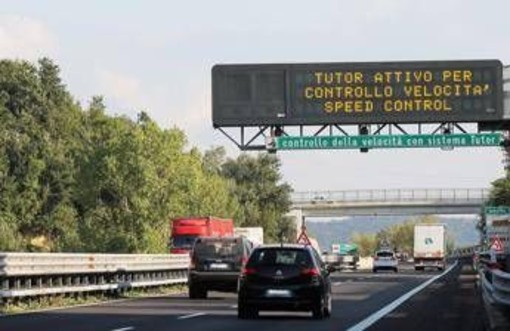 Autostrade, arrivano nuovi Tutor su 26 tratte: dove sono e come funzionano